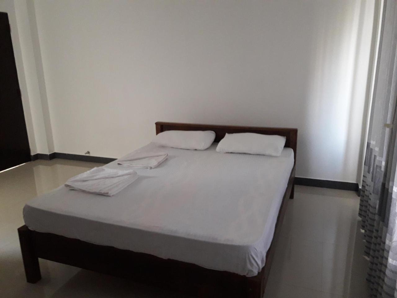 Kanora lake resort Maharagama Bagian luar foto